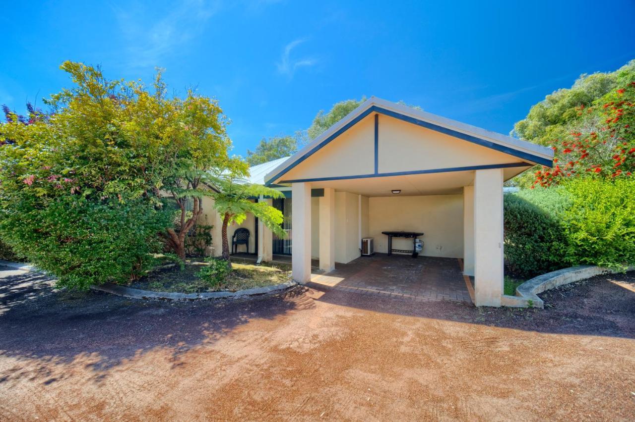 וולפול Bayside Villas מראה חיצוני תמונה
