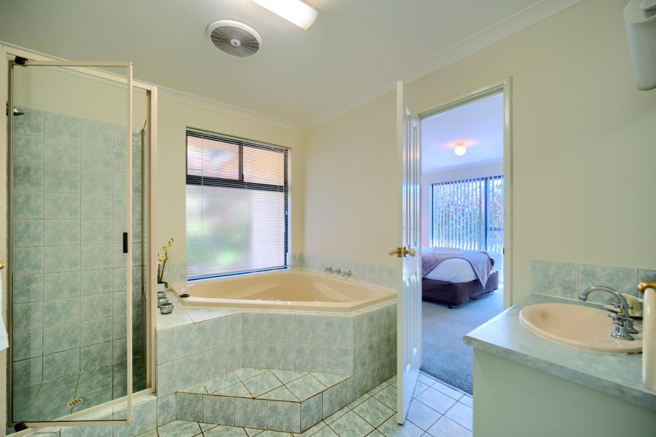 וולפול Bayside Villas מראה חיצוני תמונה