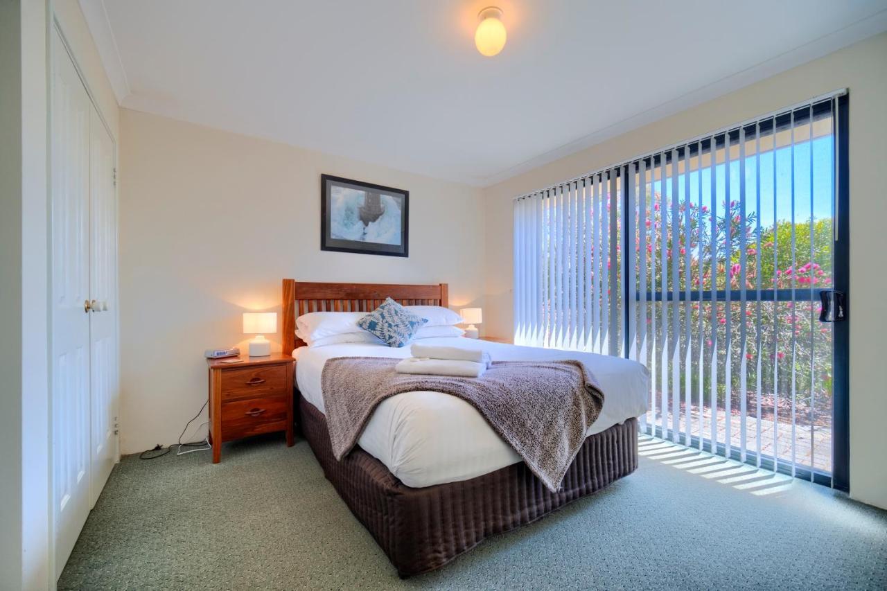וולפול Bayside Villas מראה חיצוני תמונה